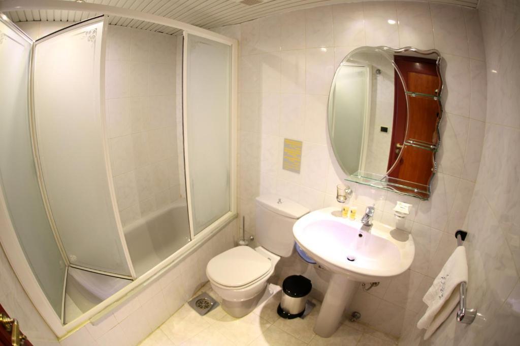 Sawary Beach Hotel Батрун Номер фото