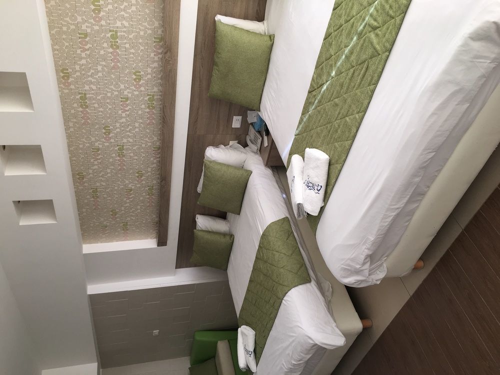 Sawary Beach Hotel Батрун Экстерьер фото