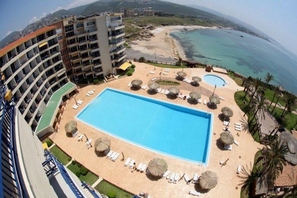 Sawary Beach Hotel Батрун Экстерьер фото
