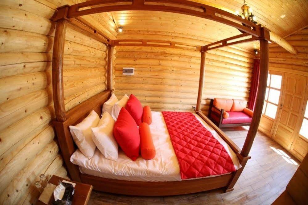 Sawary Beach Hotel Батрун Экстерьер фото